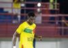 Futuro de Cipriano no Brusque segue indefinido; zagueiro pode deixar o clube no fim do mês
