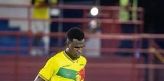 Futuro de Cipriano no Brusque segue indefinido; zagueiro pode deixar o clube no fim do mês