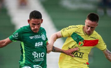 Brusque busca empate em Campinas, fecha 1ª fase em vice-liderança e garante vaga no Grupo C