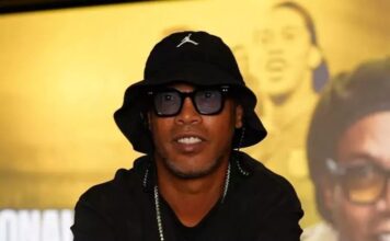 Aos 46 anos, Ronaldinho Gaúcho chega à Itália para novo capítulo no futebol com o Ravenna