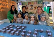 Alunos transformam aprendizado em negócios na Feira do Pequeno Empreendedor