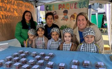 Alunos transformam aprendizado em negócios na Feira do Pequeno Empreendedor