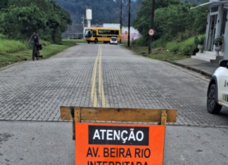 Defesa Civil de Brusque registra 14 ocorrências após passagem de frente fria