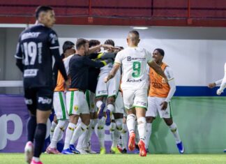 Brusque busca empate duas vezes contra a Inter de Limeira e segue na liderança da Série C