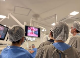 Hospital Azambuja amplia cirurgia robótica para o tratamento de tumores de cabeça e pescoço