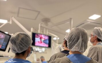 Hospital Azambuja amplia cirurgia robótica para o tratamento de tumores de cabeça e pescoço