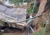 Ponte desaba com carro e deixa duas pessoas feridas em Canelinha
