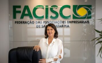 Sindivest parabeniza Rita Conti pela eleição histórica como primeira mulher presidente da FACISC