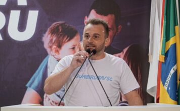 Com voto contrário de aliado do governo, Câmara de Guabiruba nega mais prazo para resposta sobre insalubridade dos ACS